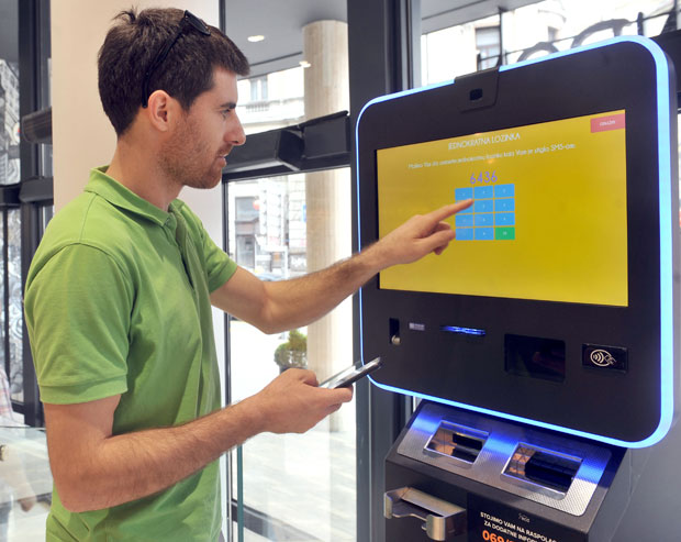 Део биткоина и за 1.000 динара (ФОТО/ВИДЕО)
